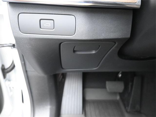 new 2025 Volvo XC90 car, priced at $65,555