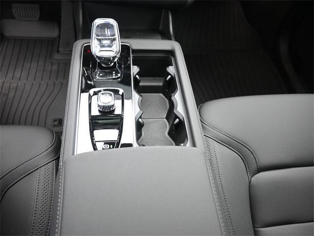 new 2025 Volvo XC90 car, priced at $65,555