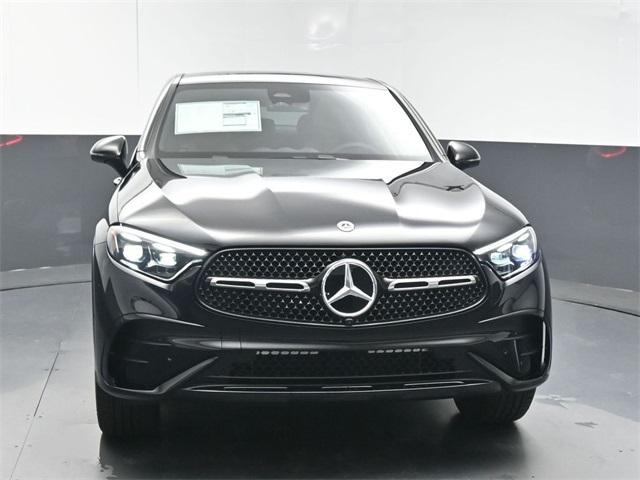 new 2025 Mercedes-Benz GLC 300 car, priced at $69,985
