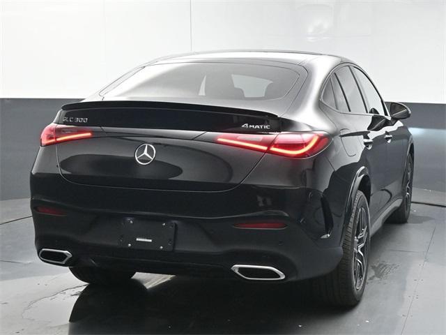 new 2025 Mercedes-Benz GLC 300 car, priced at $69,985