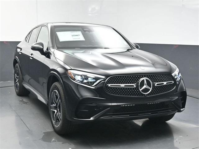 new 2025 Mercedes-Benz GLC 300 car, priced at $69,985