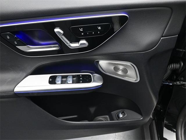 new 2025 Mercedes-Benz GLC 300 car, priced at $53,085