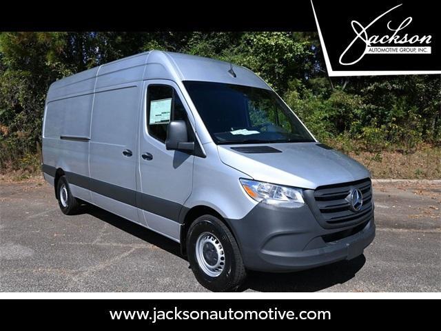new 2024 Mercedes-Benz Sprinter 2500 car, priced at $61,462