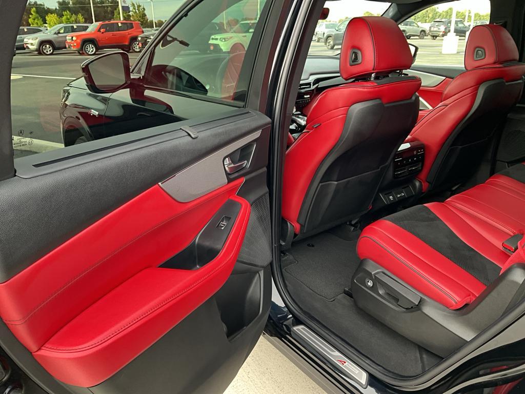 used 2024 Acura MDX car, priced at $46,500