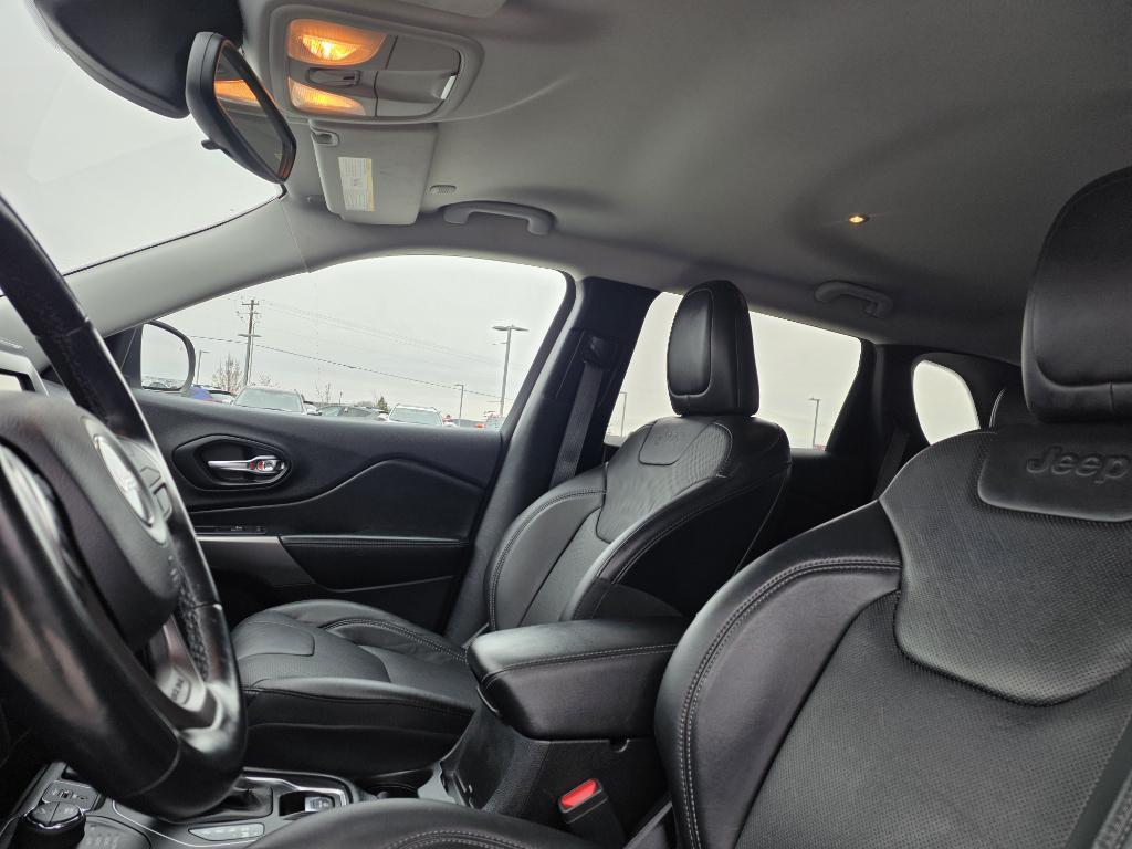 used 2021 Jeep Cherokee car, priced at $22,900