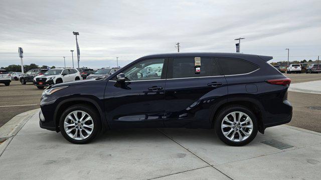 used 2021 Toyota Highlander car, priced at $39,500