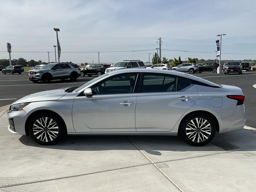 used 2023 Nissan Altima car, priced at $18,900