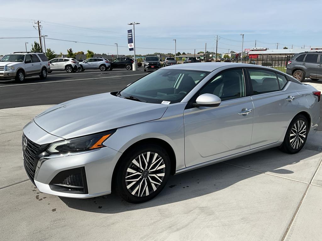used 2023 Nissan Altima car, priced at $18,900
