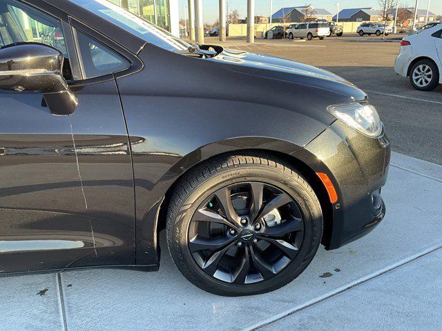 used 2018 Chrysler Pacifica car, priced at $17,500