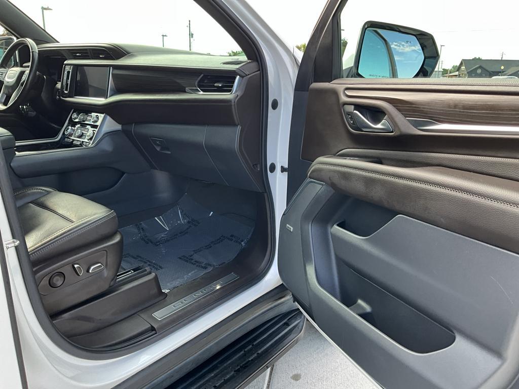 used 2022 GMC Yukon car, priced at $58,900