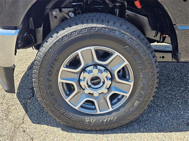 new 2025 Ford F-250 car, priced at $77,890