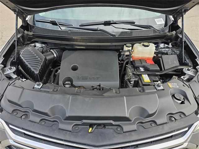 used 2021 Chevrolet Traverse car, priced at $28,976