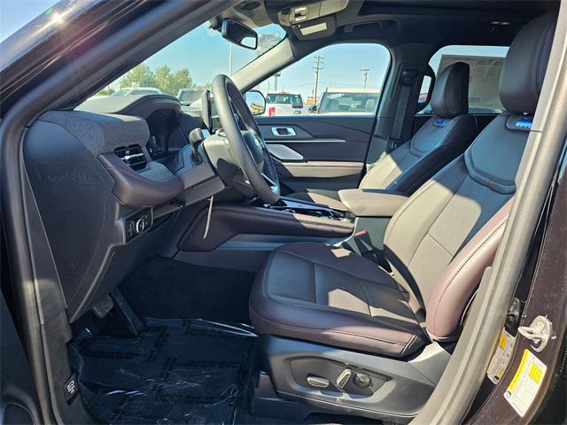 new 2025 Ford Explorer car, priced at $54,120