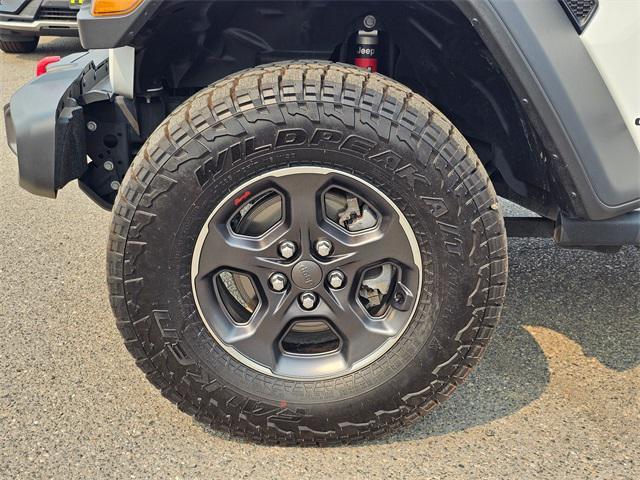 used 2021 Jeep Gladiator car, priced at $36,072