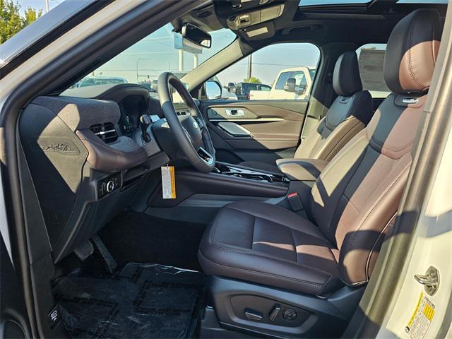 new 2025 Ford Explorer car, priced at $54,515