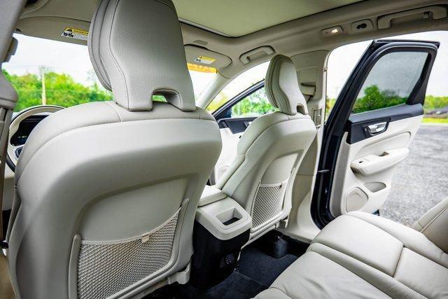 used 2022 Volvo XC60 car, priced at $28,376