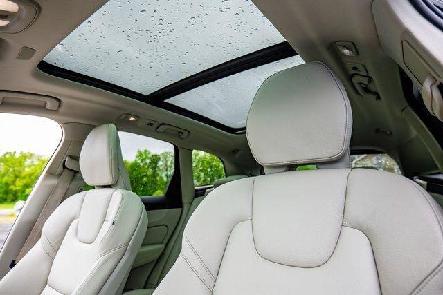 used 2022 Volvo XC60 car, priced at $28,376