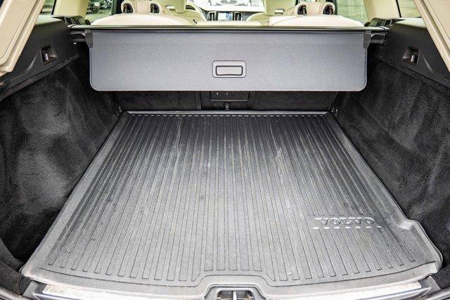 used 2022 Volvo XC60 car, priced at $31,776
