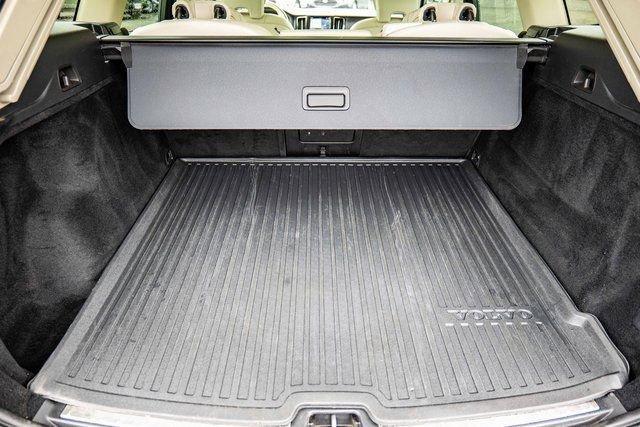 used 2022 Volvo XC60 car, priced at $28,376