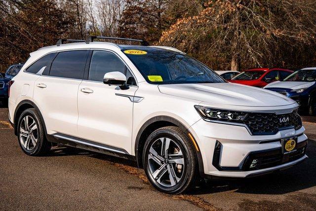 used 2022 Kia Sorento Plug-In Hybrid car, priced at $31,176