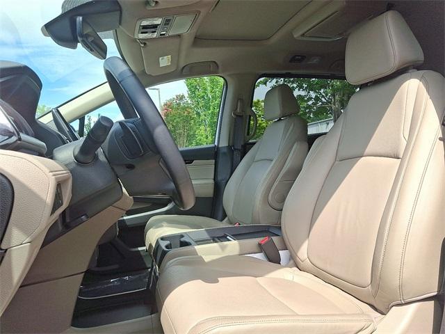 used 2023 Honda Odyssey car, priced at $38,857