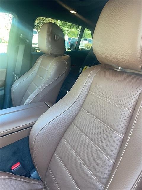 used 2025 Mercedes-Benz GLE 450 car, priced at $71,988