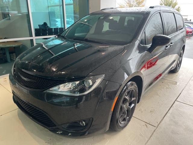 used 2018 Chrysler Pacifica car, priced at $15,995