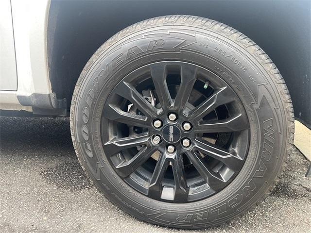 used 2022 GMC Canyon car, priced at $31,988