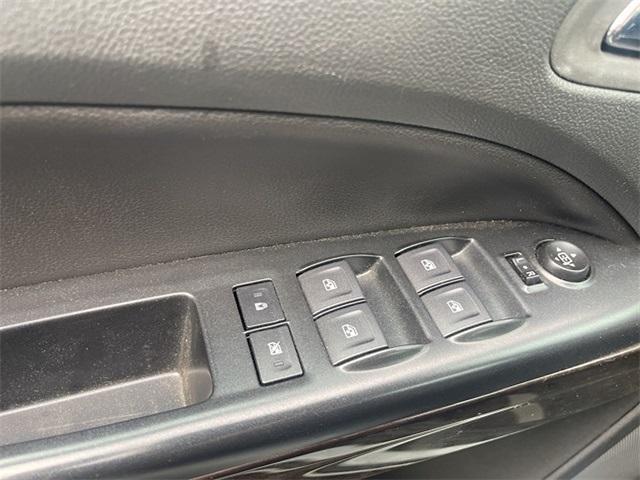 used 2022 GMC Canyon car, priced at $31,988
