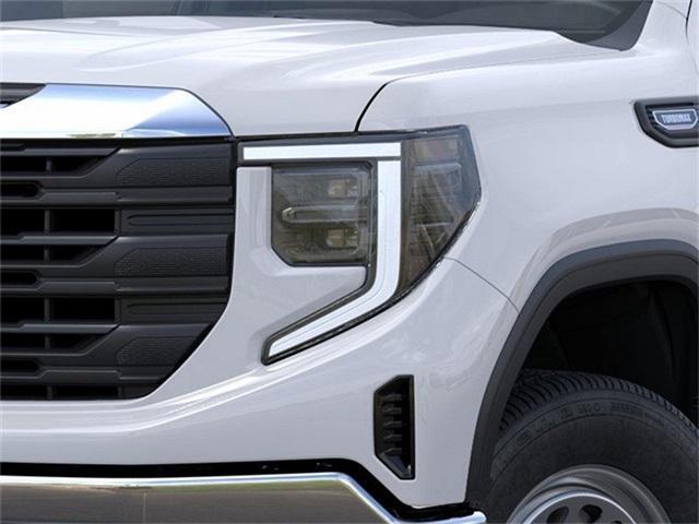 new 2025 GMC Sierra 1500 car, priced at $40,930