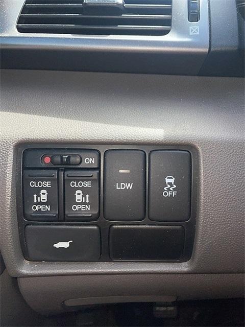 used 2015 Honda Odyssey car, priced at $13,995