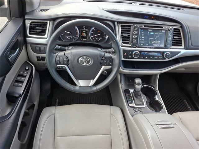 used 2016 Toyota Highlander car, priced at $19,988