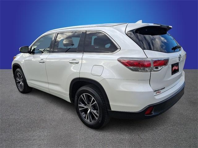 used 2016 Toyota Highlander car, priced at $19,988