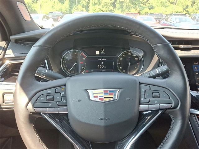 used 2025 Cadillac XT6 car, priced at $53,804