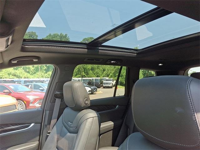 used 2025 Cadillac XT6 car, priced at $53,804