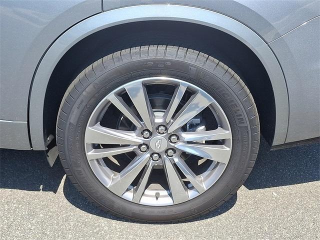 used 2025 Cadillac XT6 car, priced at $53,804