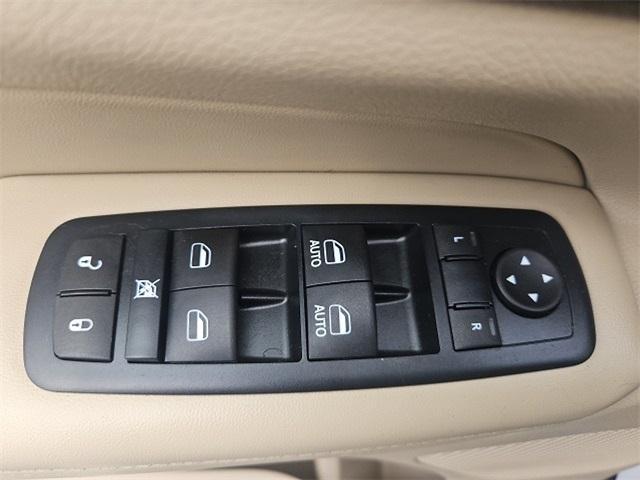 used 2016 Jeep Grand Cherokee car, priced at $14,995
