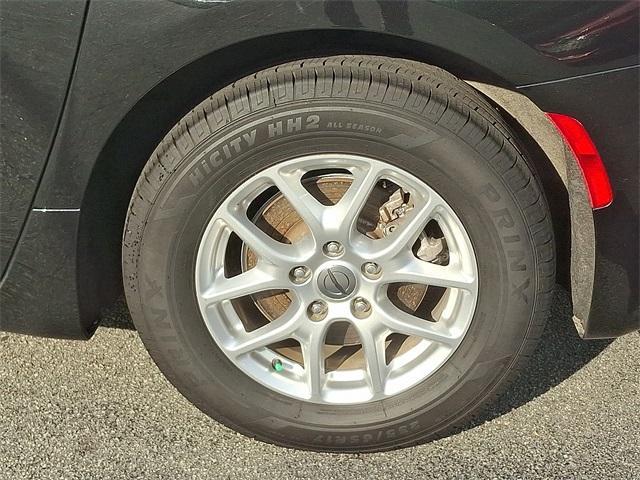 used 2023 Chrysler Pacifica car, priced at $24,988