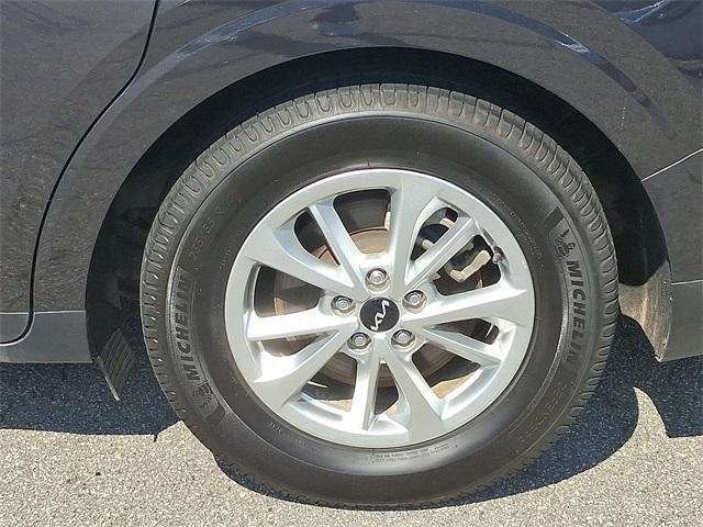 used 2023 Kia Carnival car, priced at $24,988