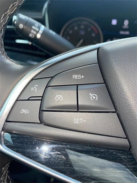 used 2024 Cadillac XT5 car, priced at $43,988