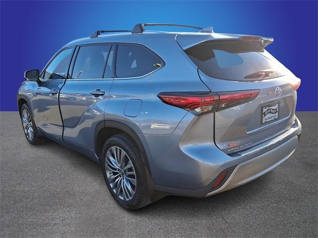 used 2021 Toyota Highlander car, priced at $36,788