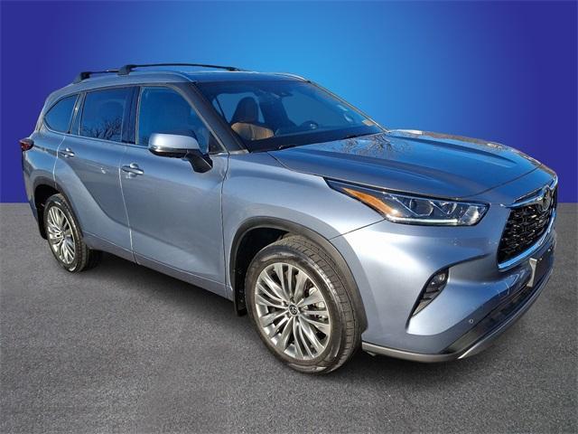 used 2021 Toyota Highlander car, priced at $36,788