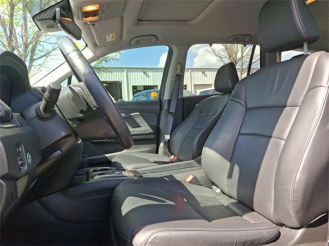 used 2022 Honda Pilot car, priced at $31,705