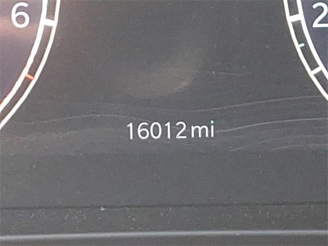 used 2024 Jeep Grand Cherokee L car, priced at $39,978
