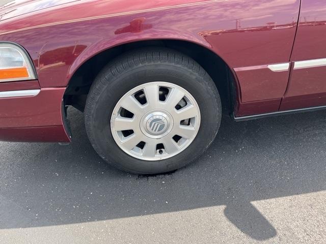 used 2005 Mercury Grand Marquis car, priced at $4,995