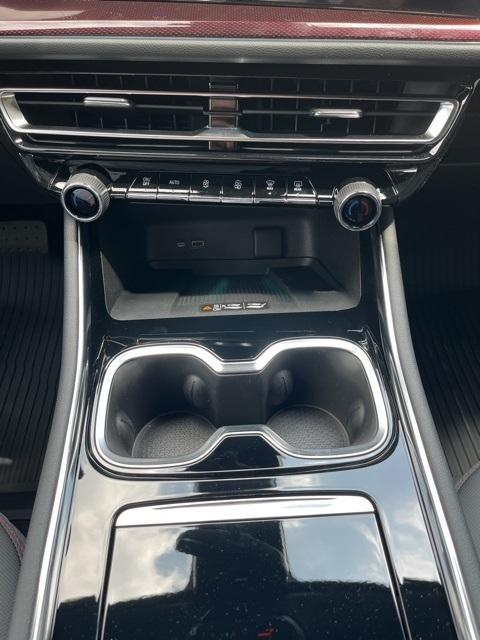 new 2025 Chevrolet Traverse car, priced at $56,095