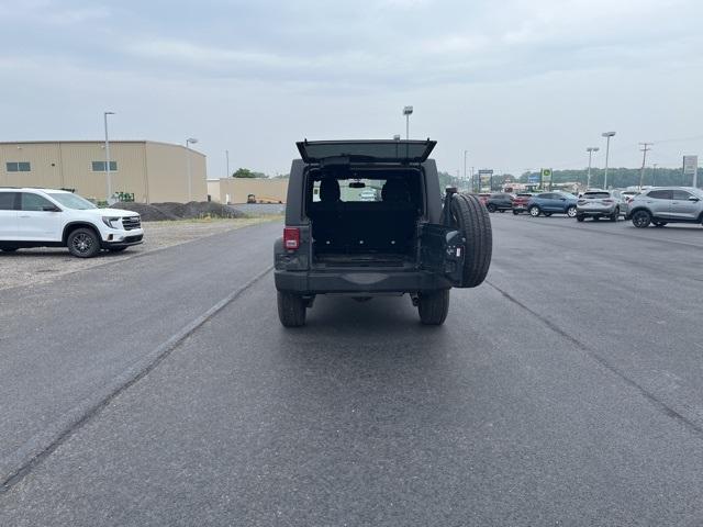 used 2016 Jeep Wrangler Unlimited car, priced at $22,100