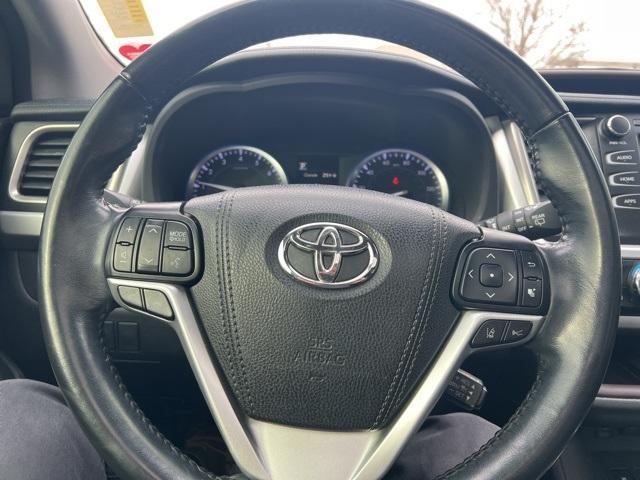 used 2018 Toyota Highlander car, priced at $24,477