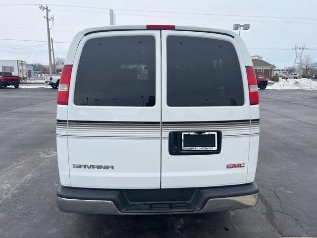 used 2005 GMC Savana 1500 car, priced at $10,997