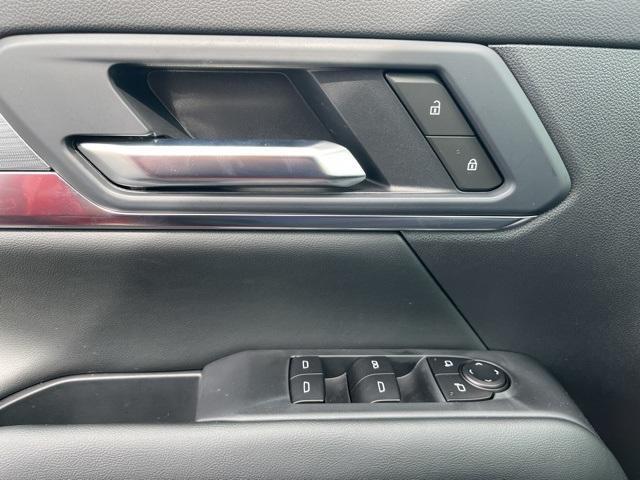 new 2025 GMC Terrain car, priced at $34,040